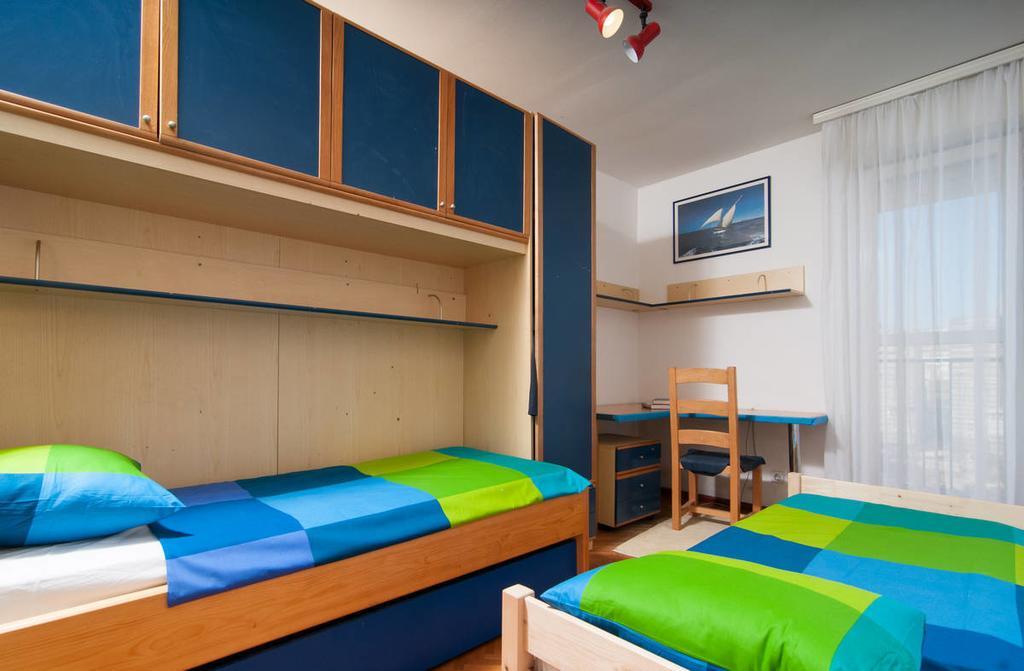 Apartment Definis สปลิท ห้อง รูปภาพ