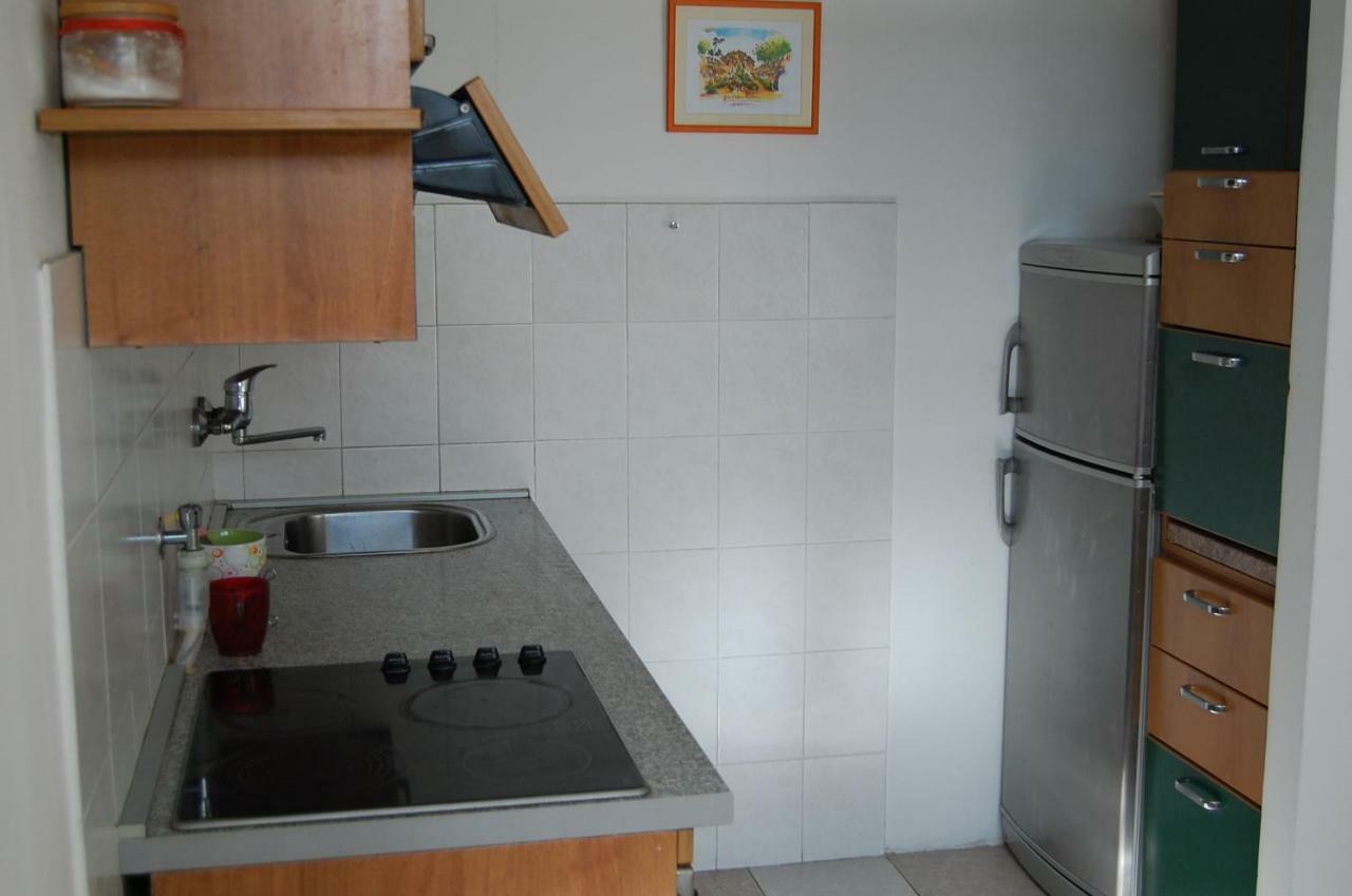 Apartment Definis สปลิท ภายนอก รูปภาพ